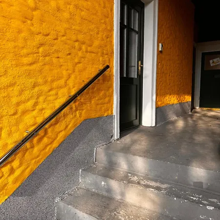 In Idyllischer Fuer 4 Personen In Der Gemeinde Rutzenham - Bergern Altensam