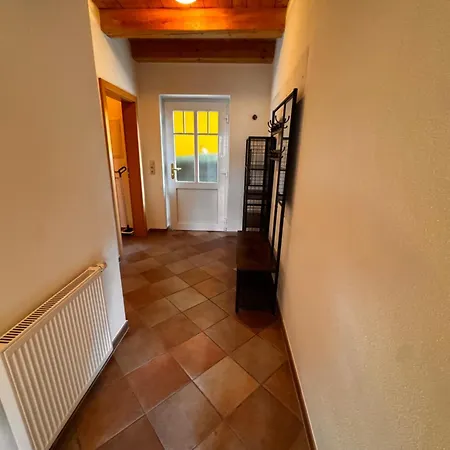 In Idyllischer Fuer 4 Personen In Der Gemeinde Rutzenham - Bergern Apartmán