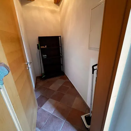 In Idyllischer Fuer Bis Zu 4 Personen In Der Gemeinde Rutzenham - Bergern Lägenhet Altensam