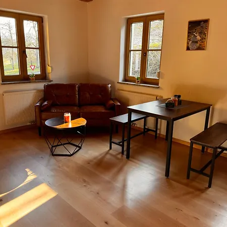 In Idyllischer Fuer 4 Personen In Der Gemeinde Rutzenham - Bergern