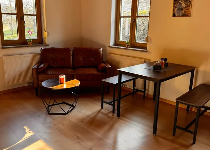 In Idyllischer Fuer Bis Zu 4 Personen In Der Gemeinde Rutzenham - Bergern